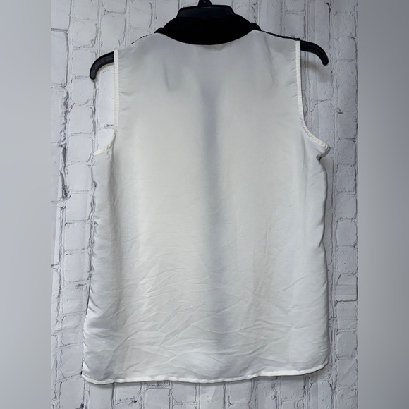 Forever 21 Black and Creamy White Lace Panel Blouse - Picture 3 of 3